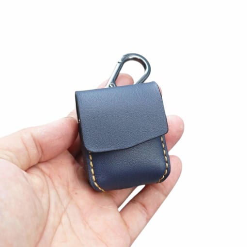 Ốp da Airpods 1 - 2 được làm từ da bò, màu xanh navy
