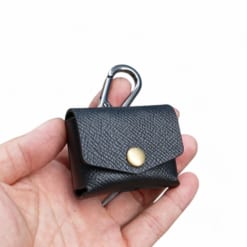 Case da Fiil cc pro 2 được làm từ da bò, màu đen hạt khắc tên