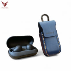 Case da Sony WF-C700N được làm từ da bò, màu xanh navy khắc tên