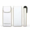 Bao da Honor Magic V3 làm từ da bò màu trắng mịn, có khắc tên