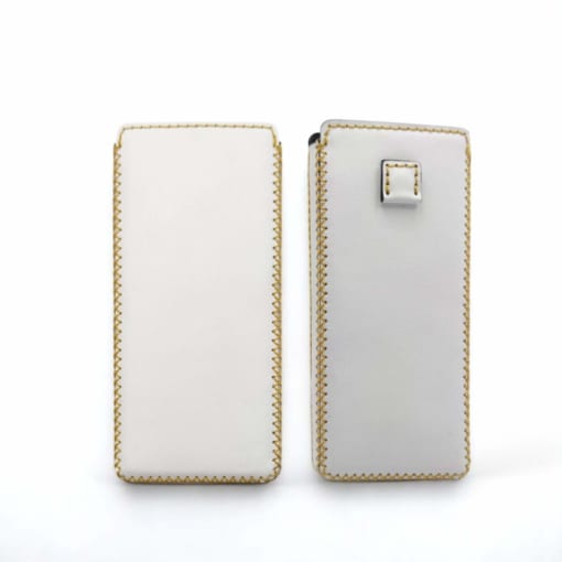 Bao da kèm dây rút Galaxy Z Fold 6 được làm từ da bò màu trắng mịn