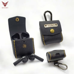 Case da Marshall Minor 4 được làm từ da bò, form ôm khít với tai nghe