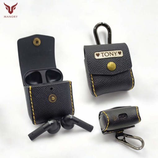 Case da Marshall Minor 4 được làm từ da bò, form ôm khít với tai nghe