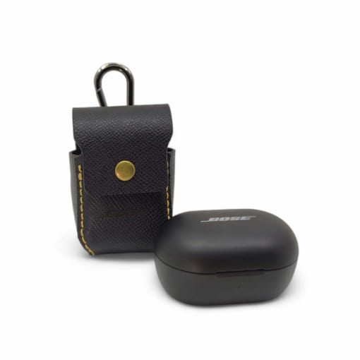 Bao da Bose Quietcomfort Earbuds 2024 da bò, khóa nút bấm