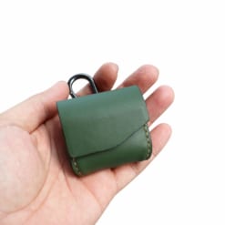 Case da Airpods 3 là phụ kiện bảo vệ tai nghe chống trầy xước