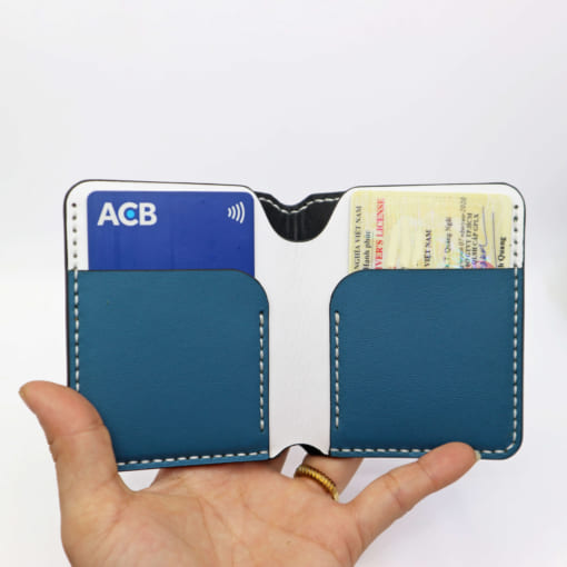Ví nam đứng mini được làm từ da bò thật